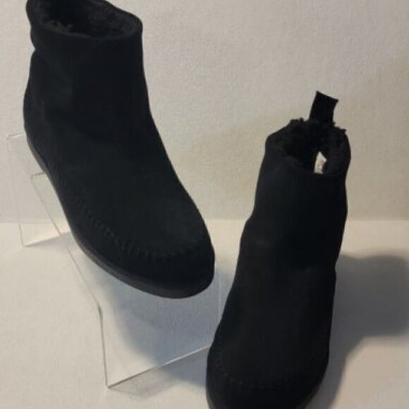 Steve Madden Tommy Black Suede Wool Lining Booties - Picture 8 of 11